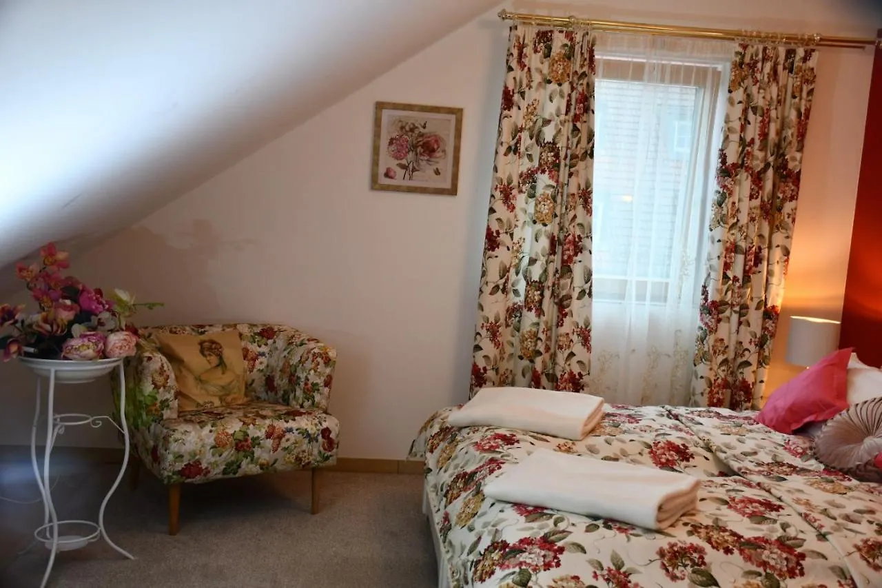 Nonas Bed&Breakfast Eching  0*, Eching (Freising)